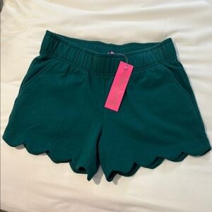 Lilly Pulizer Designer Green Scalloped Leva Elastic Cotton Shorts M